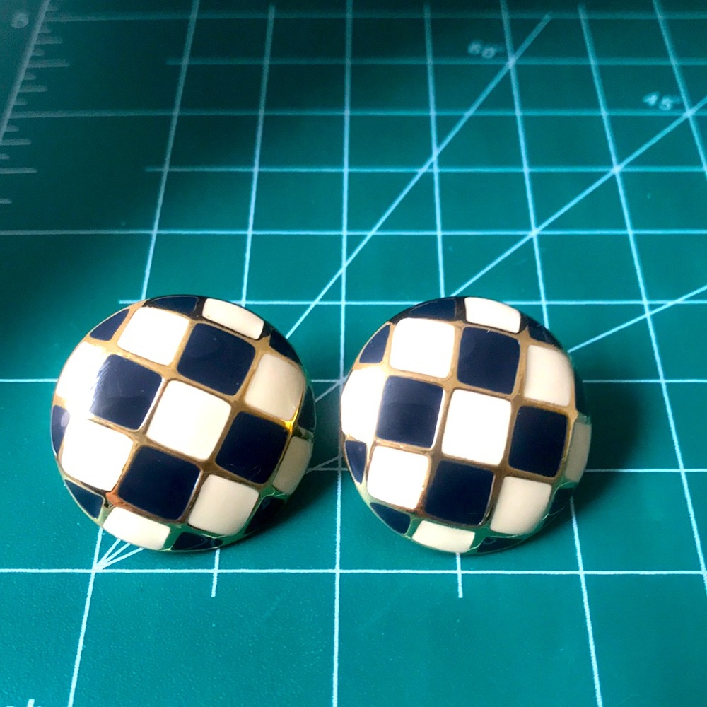 Vintage Monet Gold Tone Enamel Black & White/ beige Diamonds Design Earrings